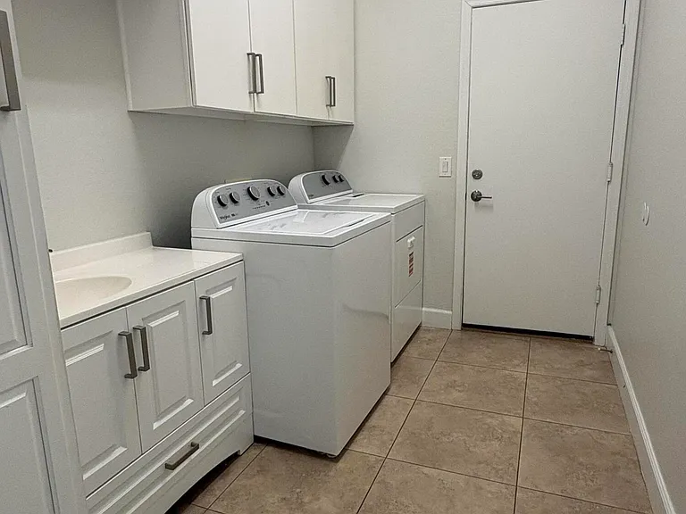 7729 E Tailspin Ln — Photo 26