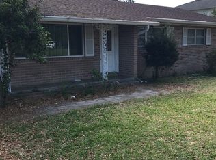 1202 Glen Ridge Dr, Leesburg, FL 34748