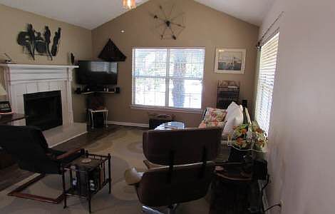 3rd image of 2218A 1st Ave