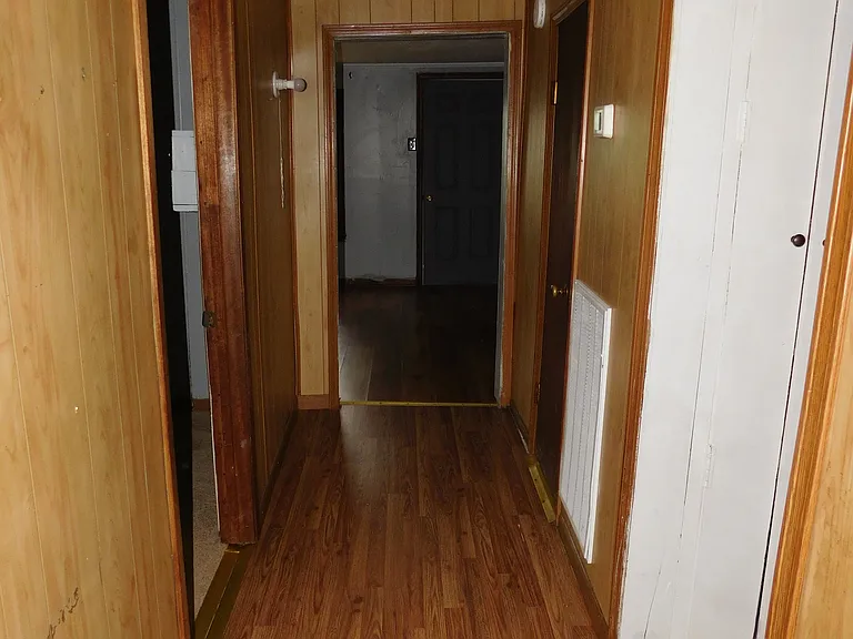 1213 Broad St — Photo 6
