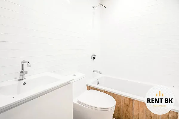 Rented by RENTBK LLC | media 7