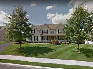 3 Country Dr, Pottstown, PA 19464