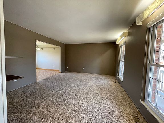 5th image of 16724 E Villanova Cir