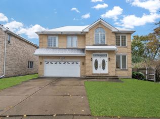 1325 Hallberg Ln, Park Ridge, IL 60068