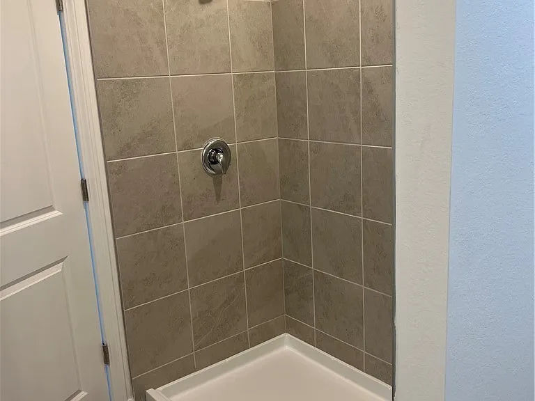 11808 Cloverly Ln — Photo 17