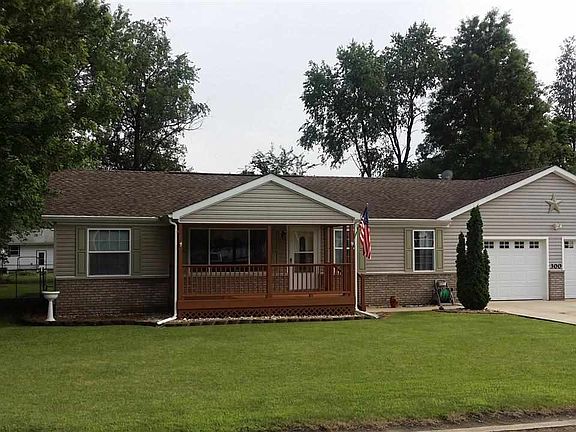 2nd image of 300 E Henry Dr