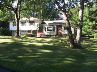 23 Schyler Dr, Poughkeepsie, NY 12603