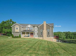 106 Callihan Ln, Greenup, KY 41144