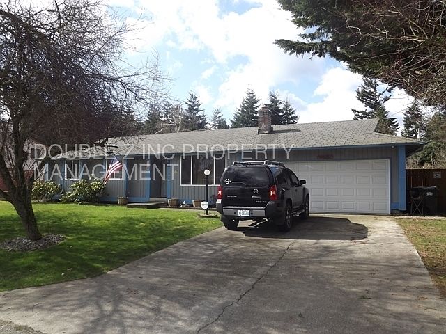 1st image of 17010 5th Ave E