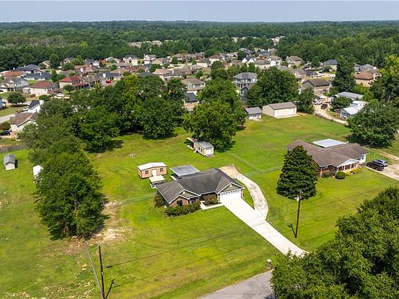 3rd image of 2801A Poyner Dr #A