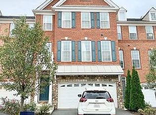 42894 Edgegrove Heights Ter, Ashburn, VA 20148