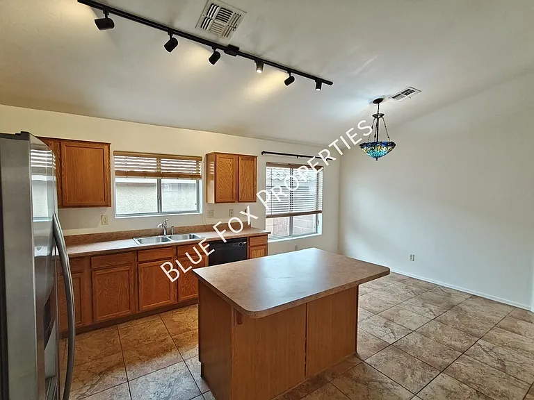 10923 S Lake Gambusi Dr — Photo 15