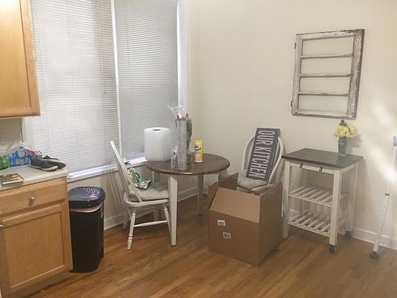 2nd image of 2109 N Western Ave APT 1R