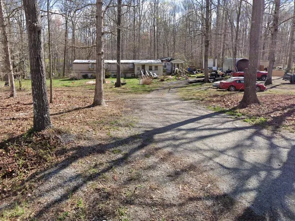 4413 Halls Rd, Mineral, VA 23117