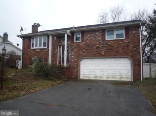 616 Beach St, Reading, PA 19605
