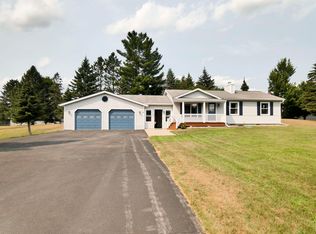 W8470 Germantown Rd, Crivitz, WI 54114