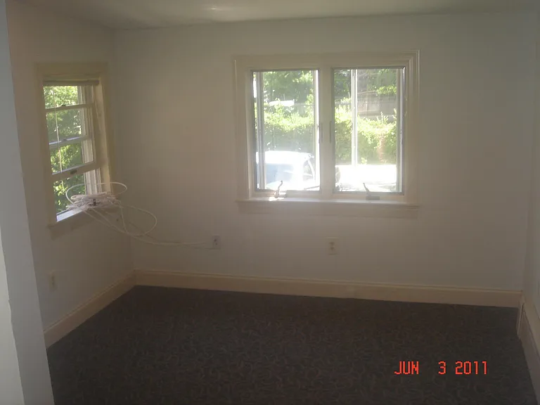 121 S Walnut St #A — Photo 7