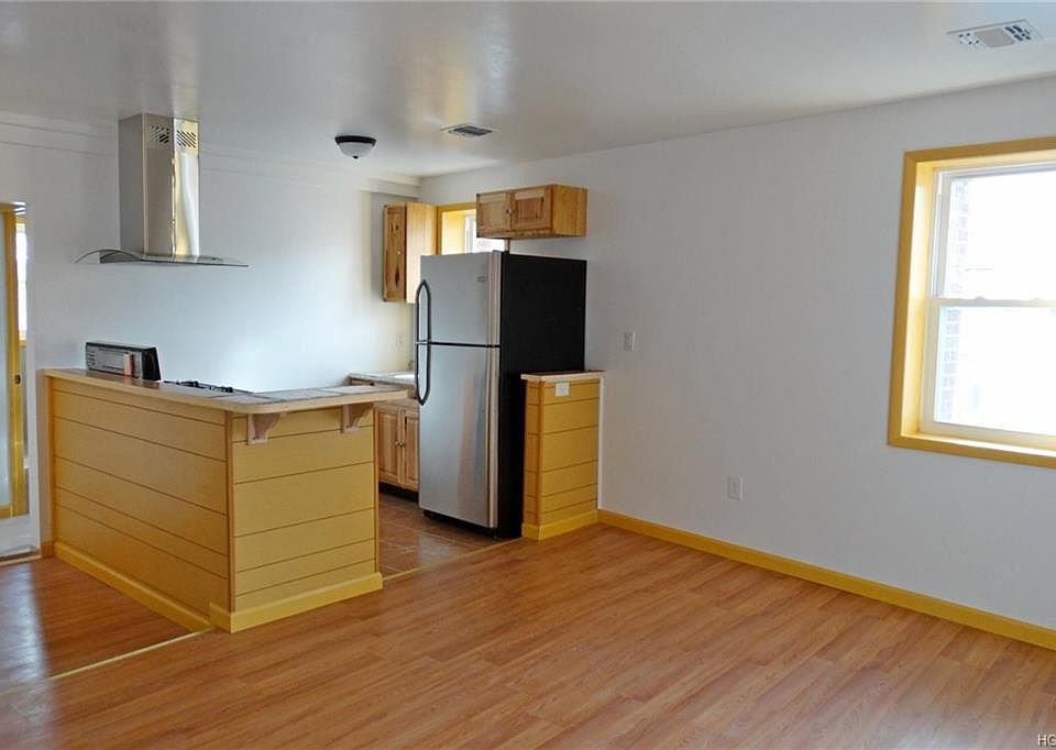 1st image of 260 Main St APT 1