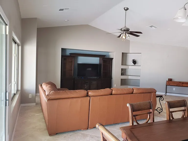 1450 N Maria Ln — Photo 4