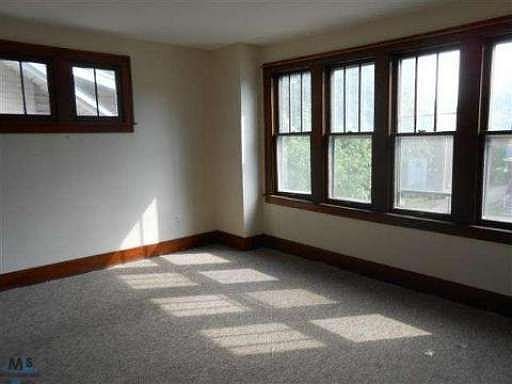 5th image of 1021 Wayburn St