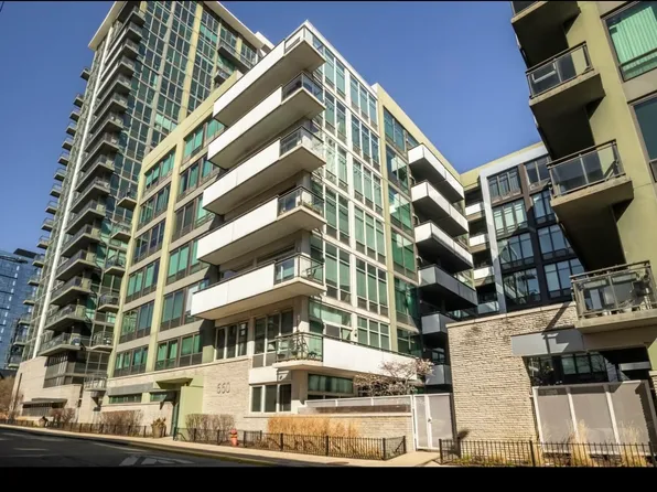 660 W Wayman St Unit 403B, Chicago, IL 60661