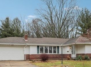 193 Struthers Liberty Rd, Campbell, OH 44405