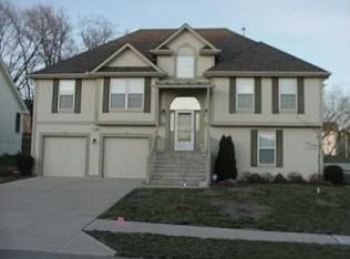 14603 Killarney Ln, Smithville, MO 64089
