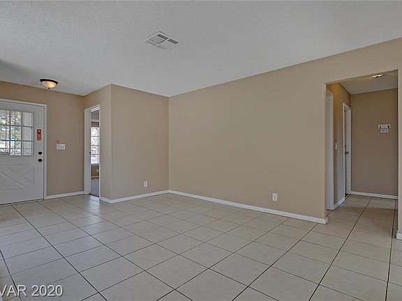 4th image of 5465 Eastbrook Dr