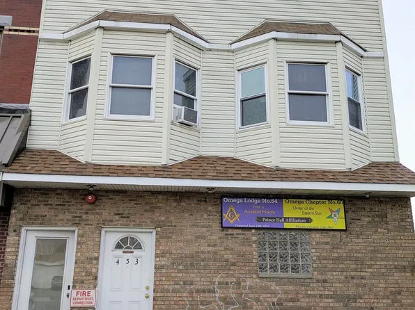 453 Avenue C image 1 of 20