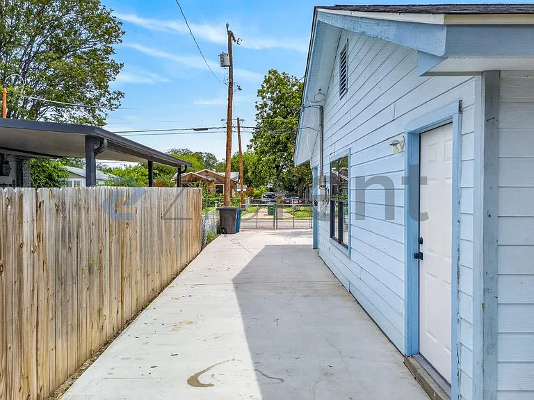 838 McCauley Blvd — Photo 21