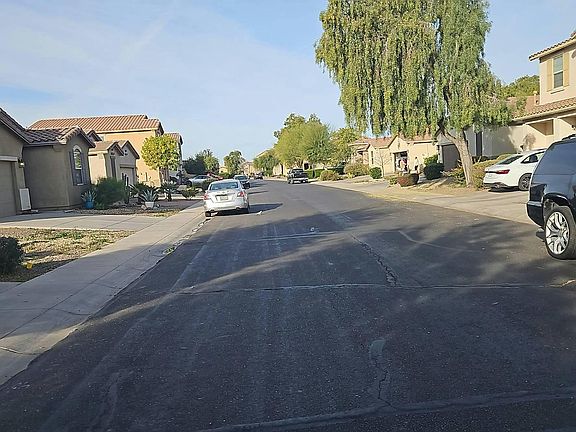 5th image of 42482 W Almira Dr