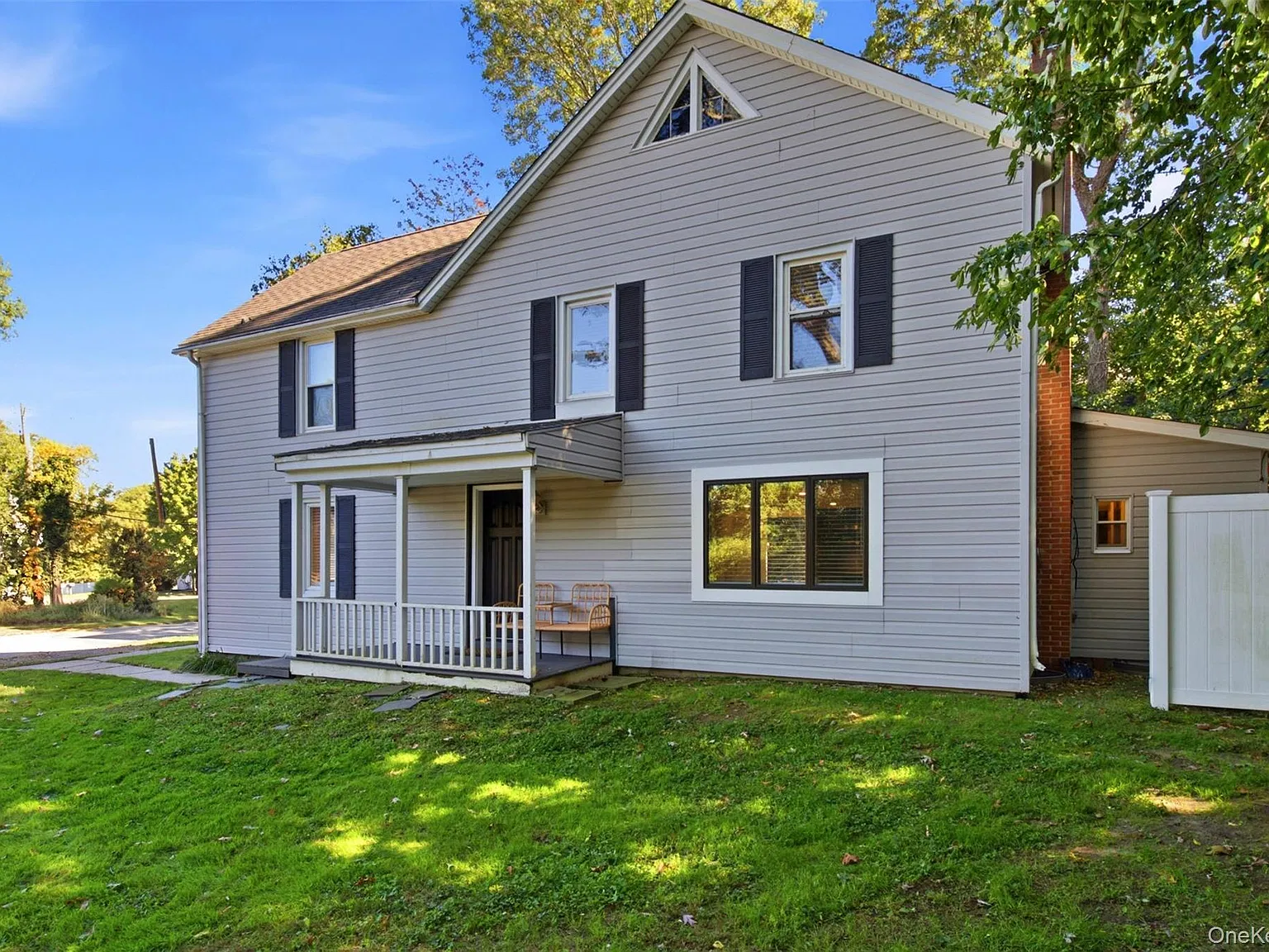 1 bed, 1.0 bath, 1071 sqft, $3,000 — Photo 2