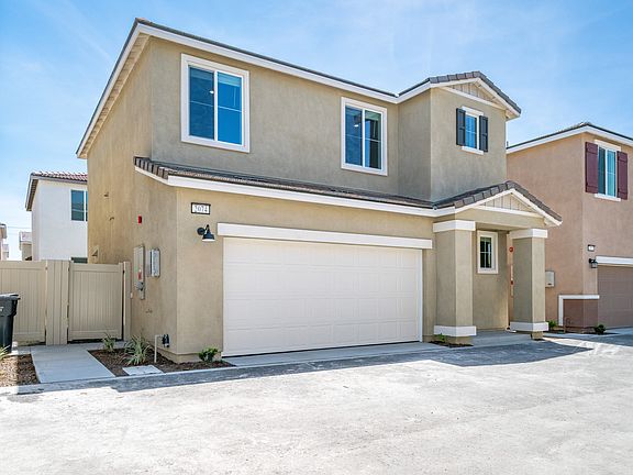 2nd image of 2074 Bergamot St