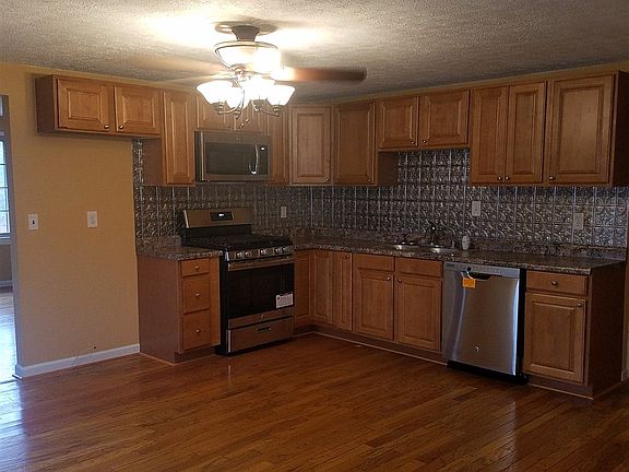4th image of 510 Saint Brigid St
