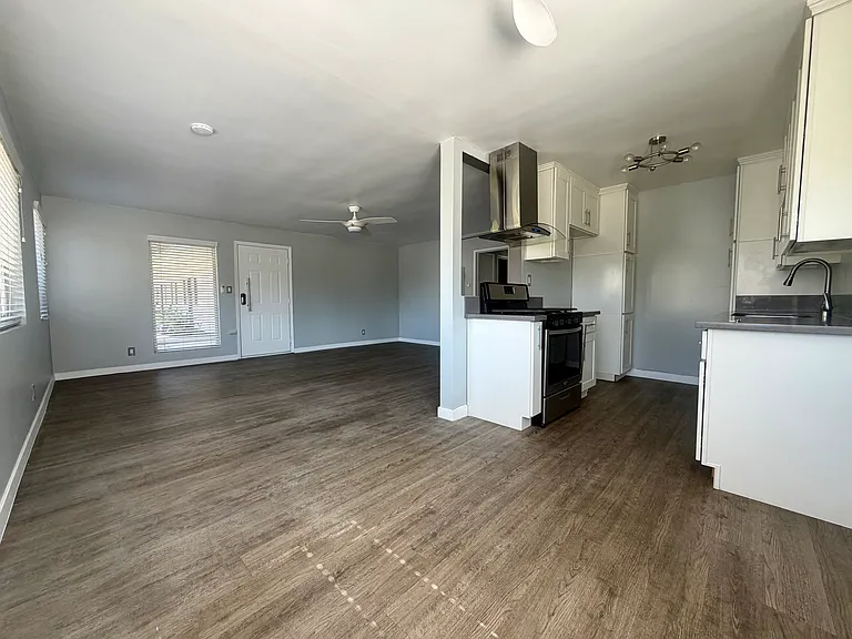 790 Mira Mar Ave #1 — Photo 4