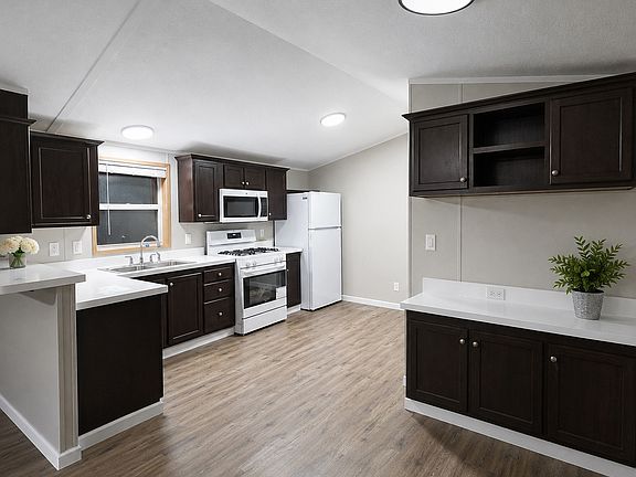3rd image of 97 Deerwood Park