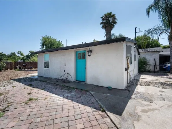 915 W 8th St #Guesthouse2, San Bernardino, CA 92411
