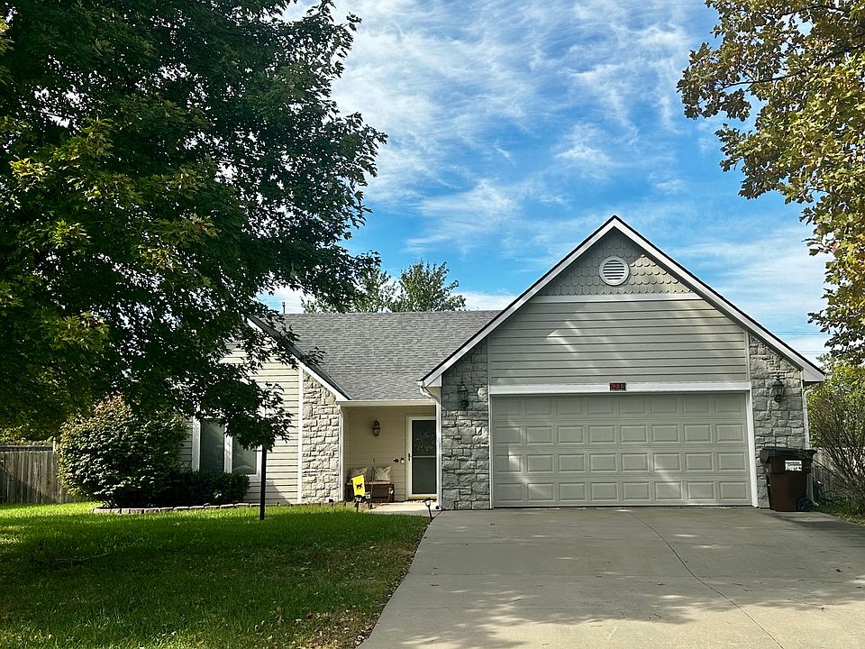 1st image of 713 N Huntington Ct