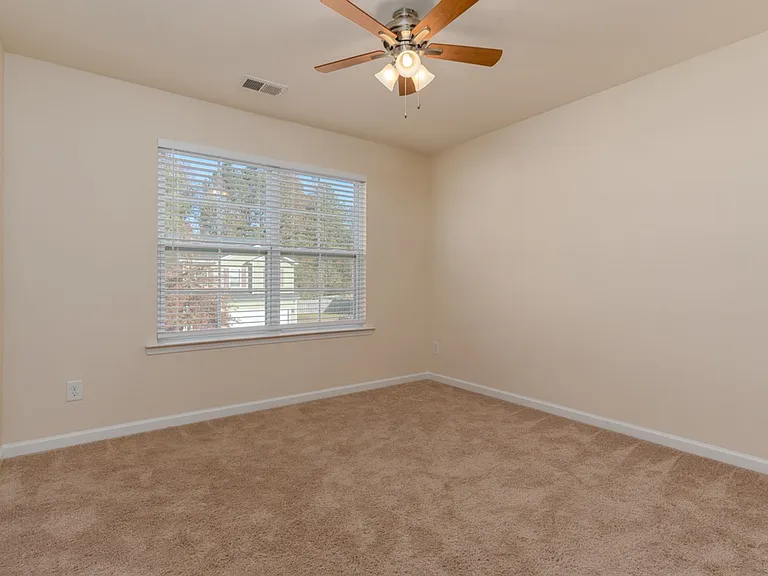 245 Megan Ln — Photo 15