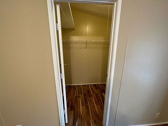 3rd image of 11622 Wildhorse Dr