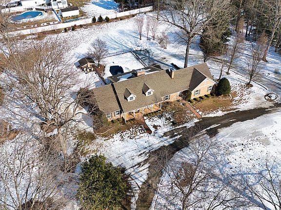 2nd image of 6509 Cedar Neck Rd