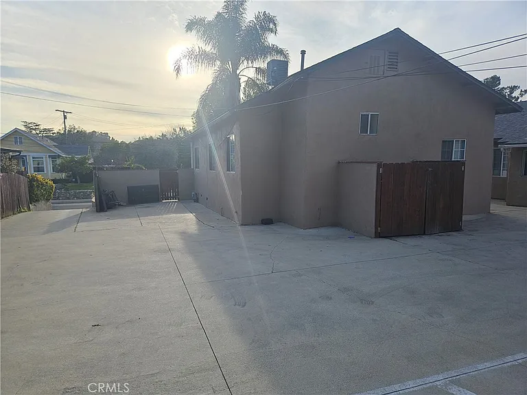 964 Cypress Ave — Photo 12