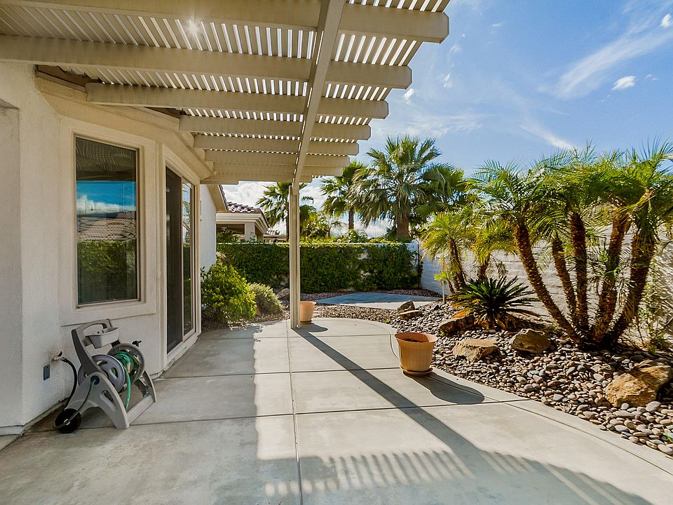 1st image of 80474 Avenida Santa Belinda