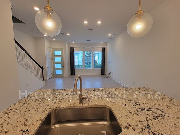 5th image of 7439 Beach Walk Pl