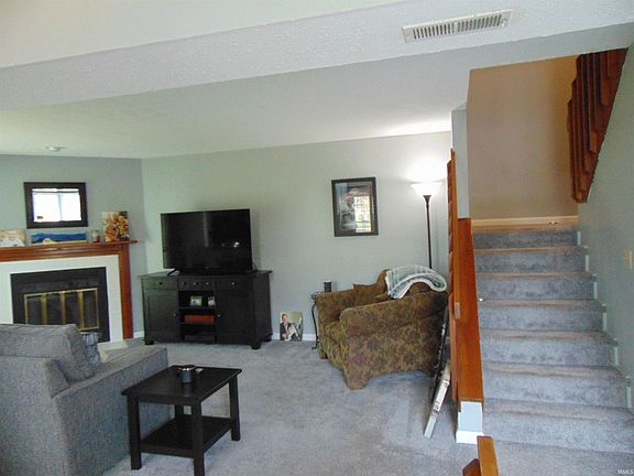4th image of 3813 N Lakeside Dr