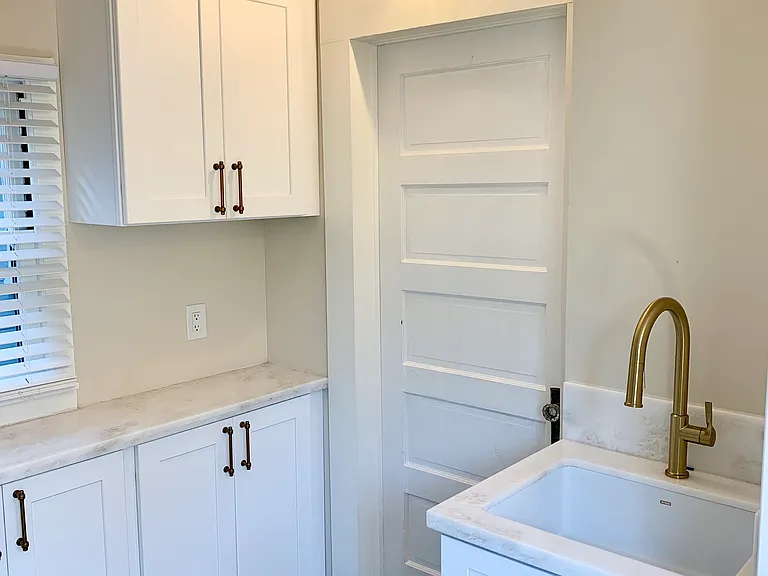 224 N Cleveland St #B — Photo 14