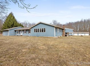 15270 Pine Lake Ave, Cedar Springs, MI 49319