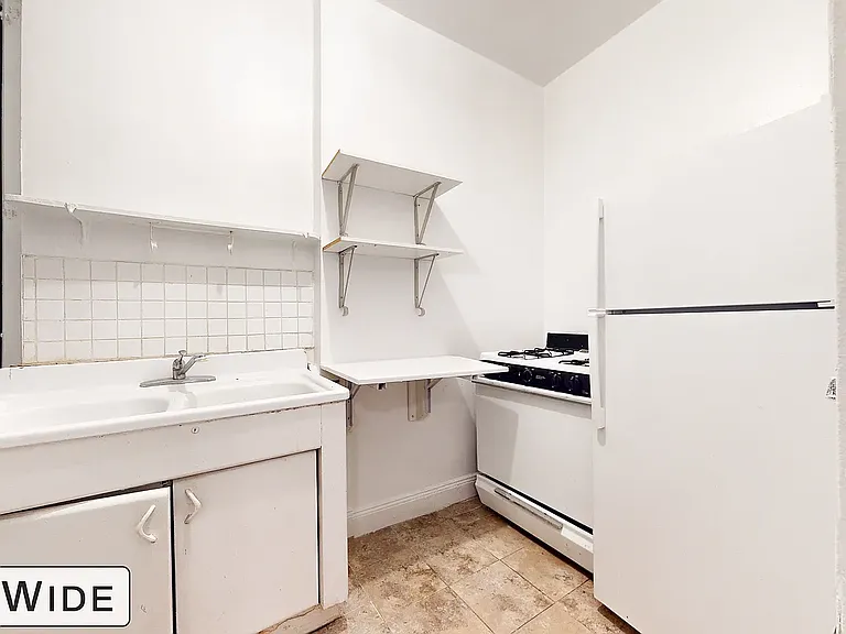 1075 1st Ave #3A — Photo 5