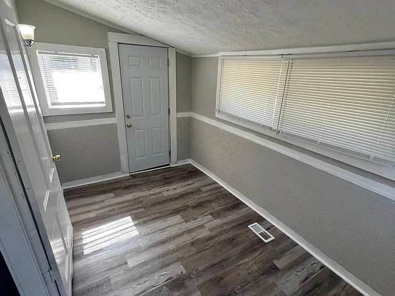 3708 Taylor Blvd — Photo 4