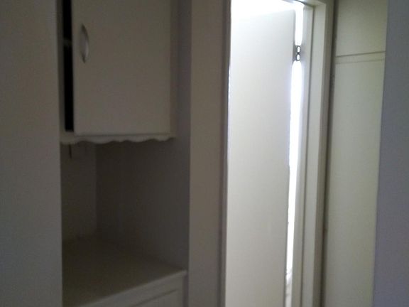 4th image of 707 W Madison Ave #1/2